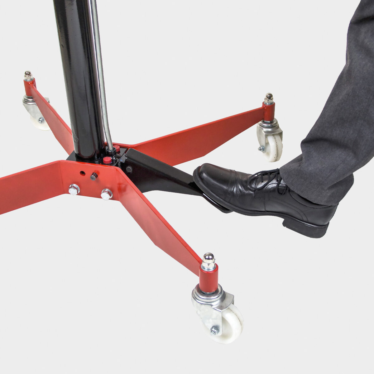 SIP 500kg Quick-Lift Transmission Jack view 3